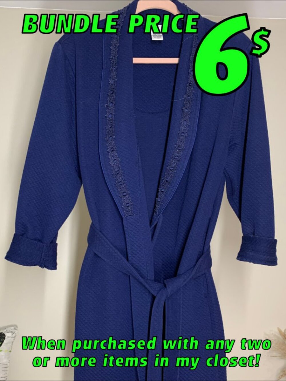 Easy Solution Plushy Robe Size Small - Picture 2 of 5